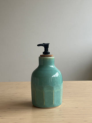 handmade ceramic soap dispenser
ceramic soap dispenser pump
pottery soap dispenser
refillable soap dispenser
